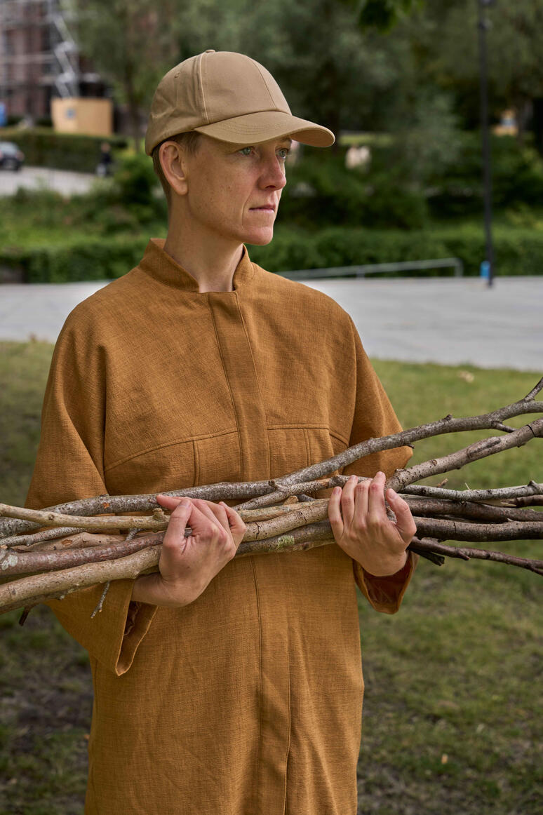 Grenebæreren (The Branch Bearer)